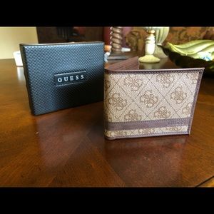 Men’s Guess RIFD Brown Leather Bifold Wallet